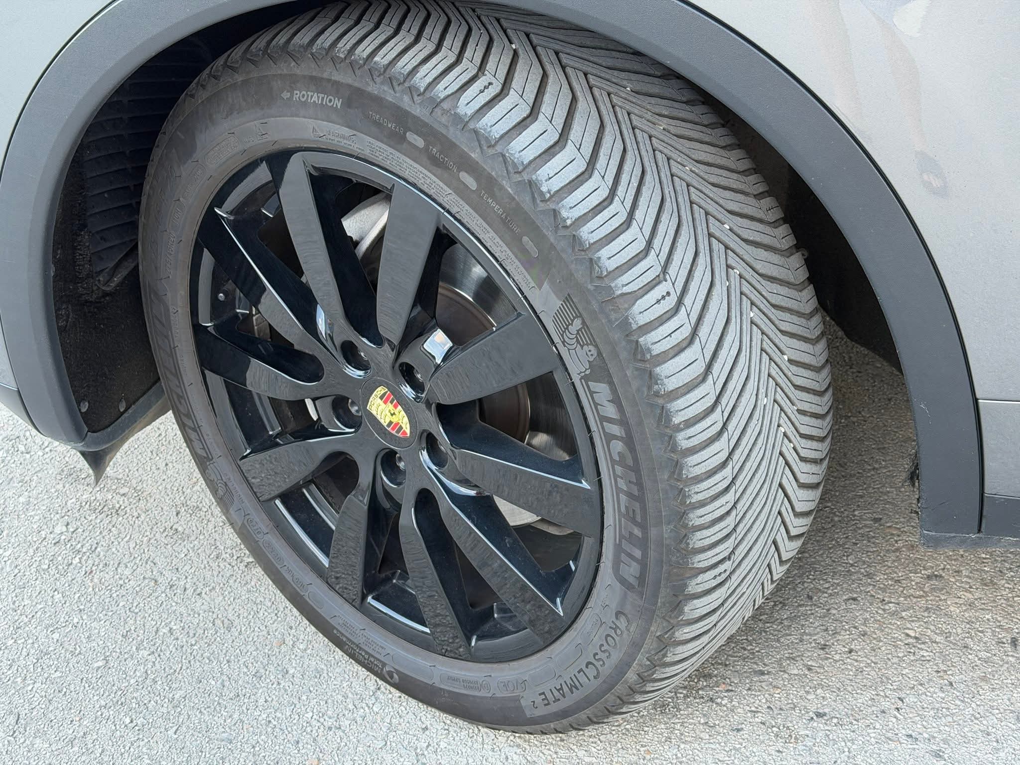 PORSCHE