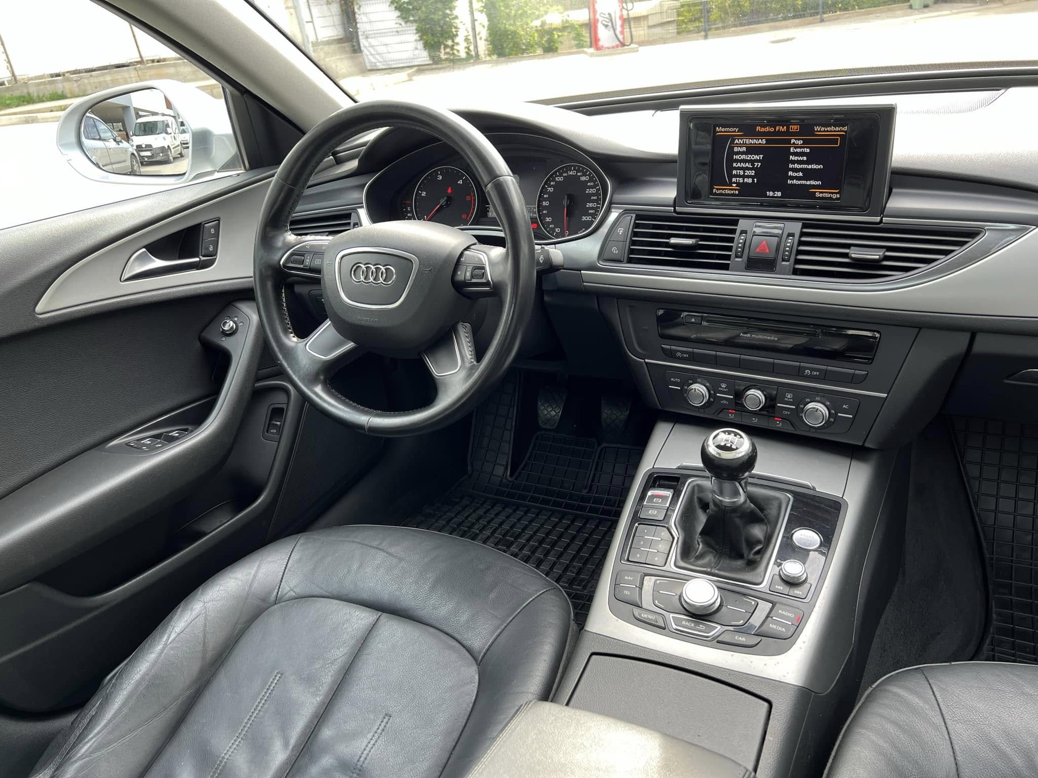 AUDI