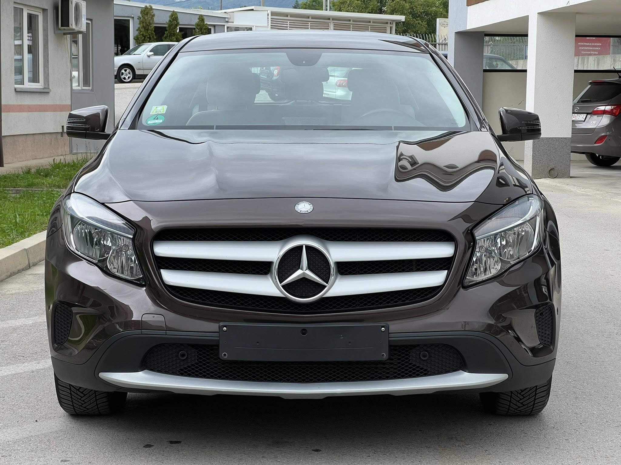 Mercedes