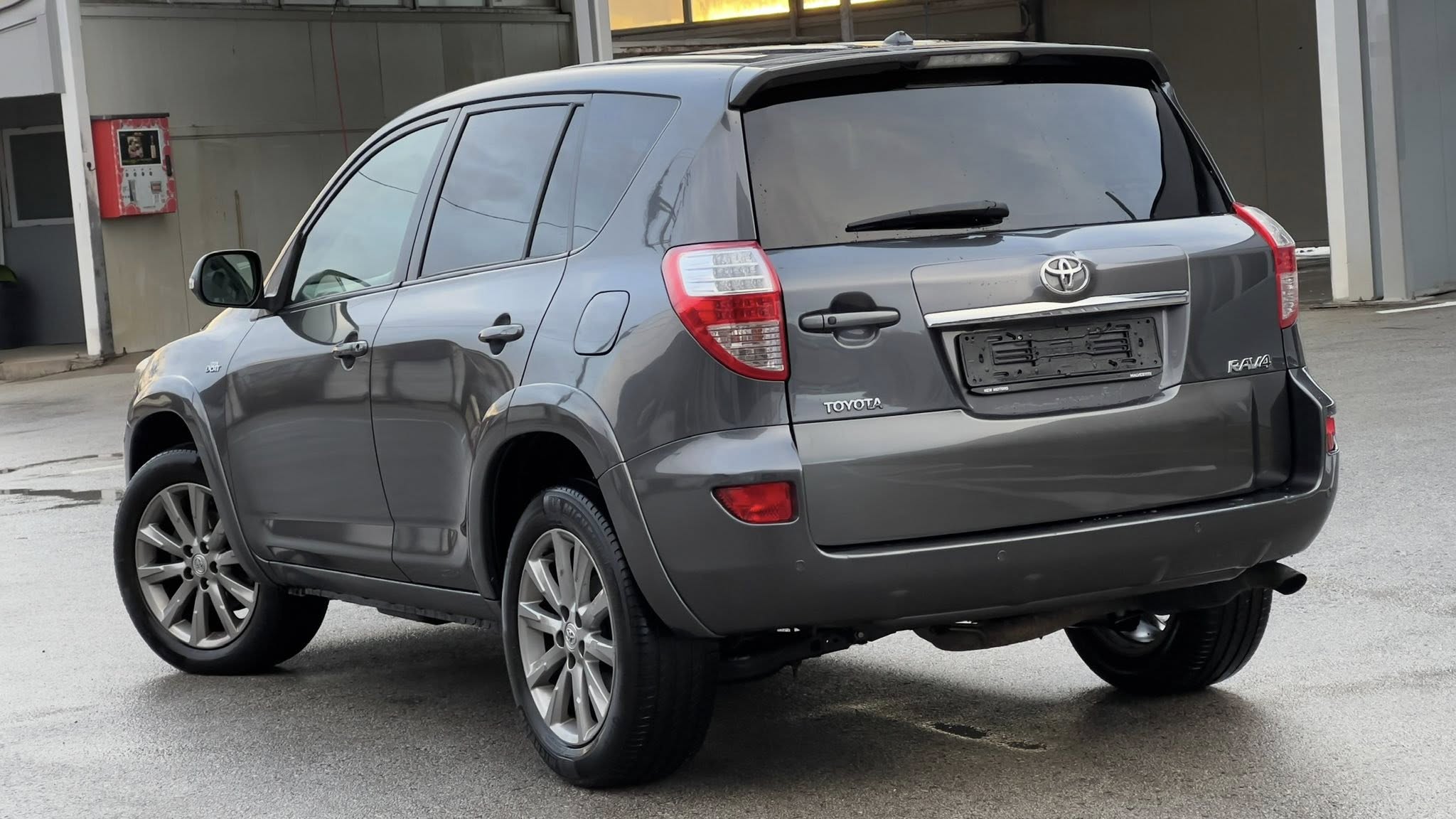 TOYOTA