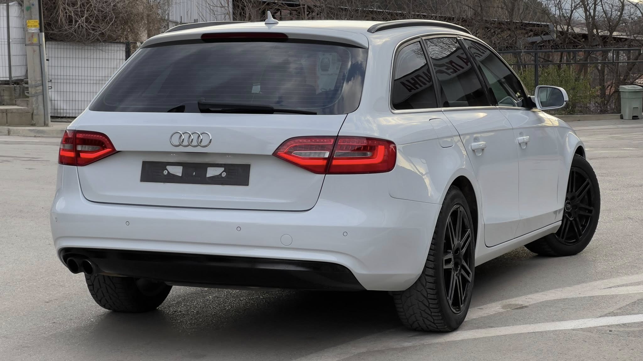 AUDI