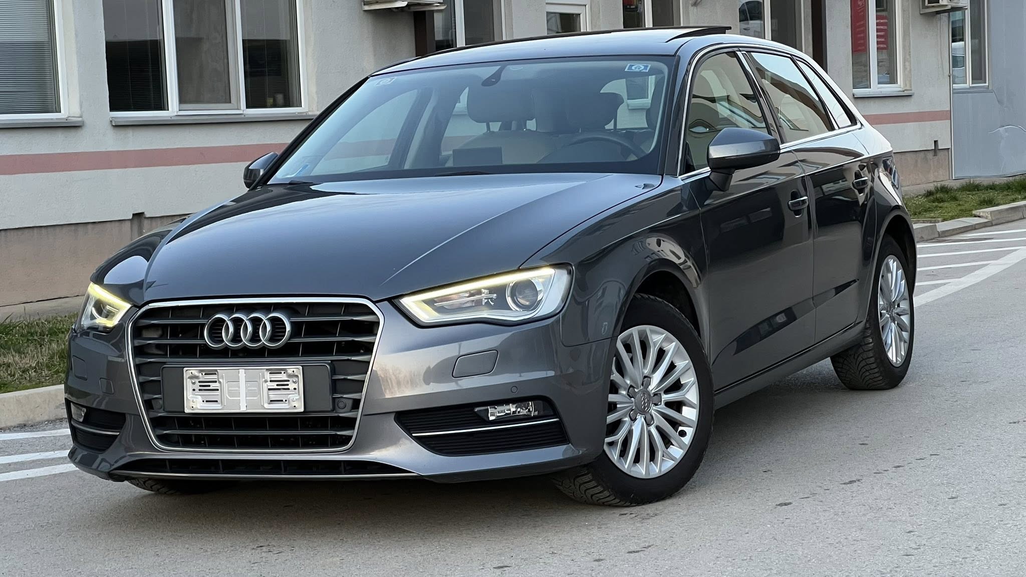 AUDI