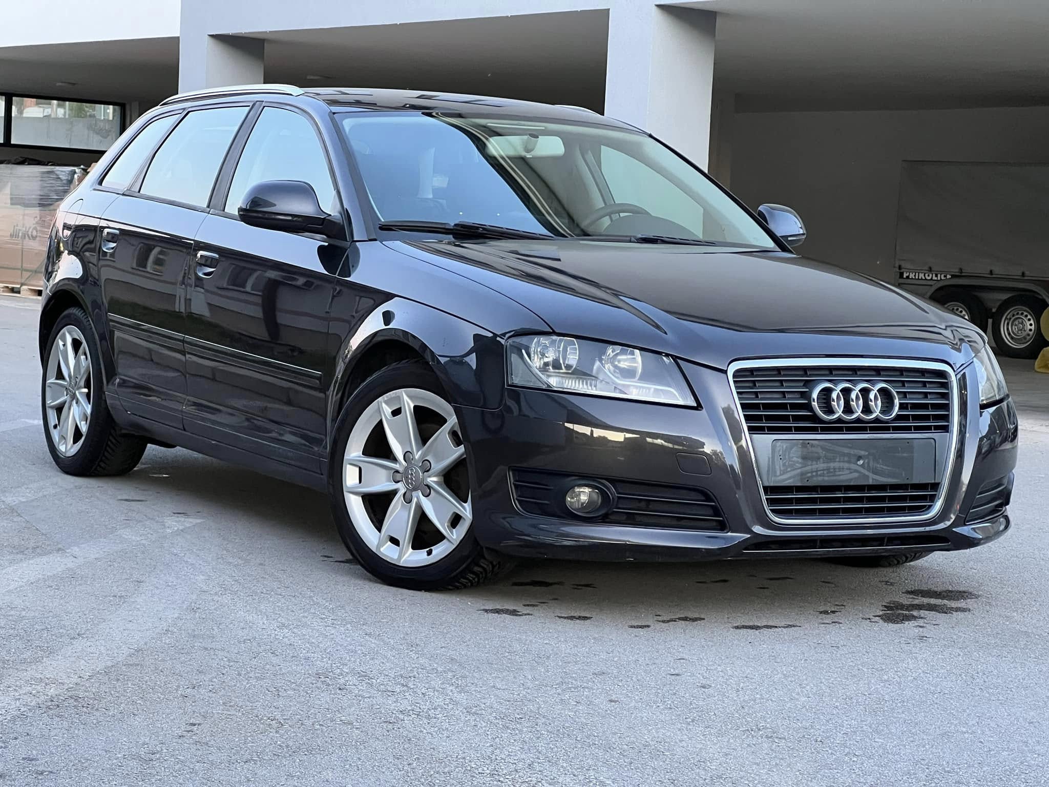 AUDI