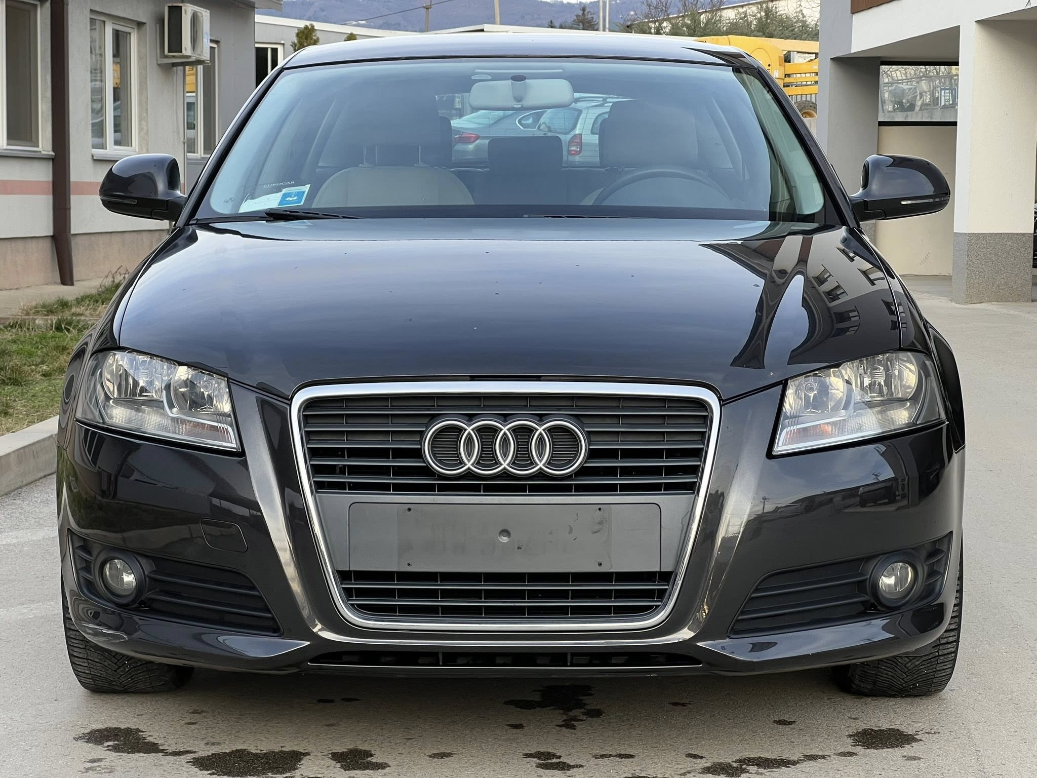 AUDI
