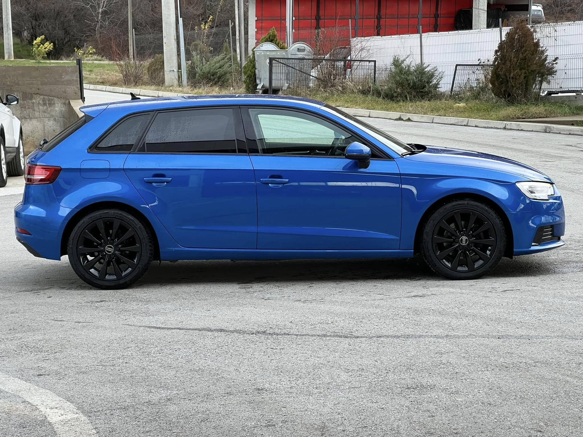 AUDI
