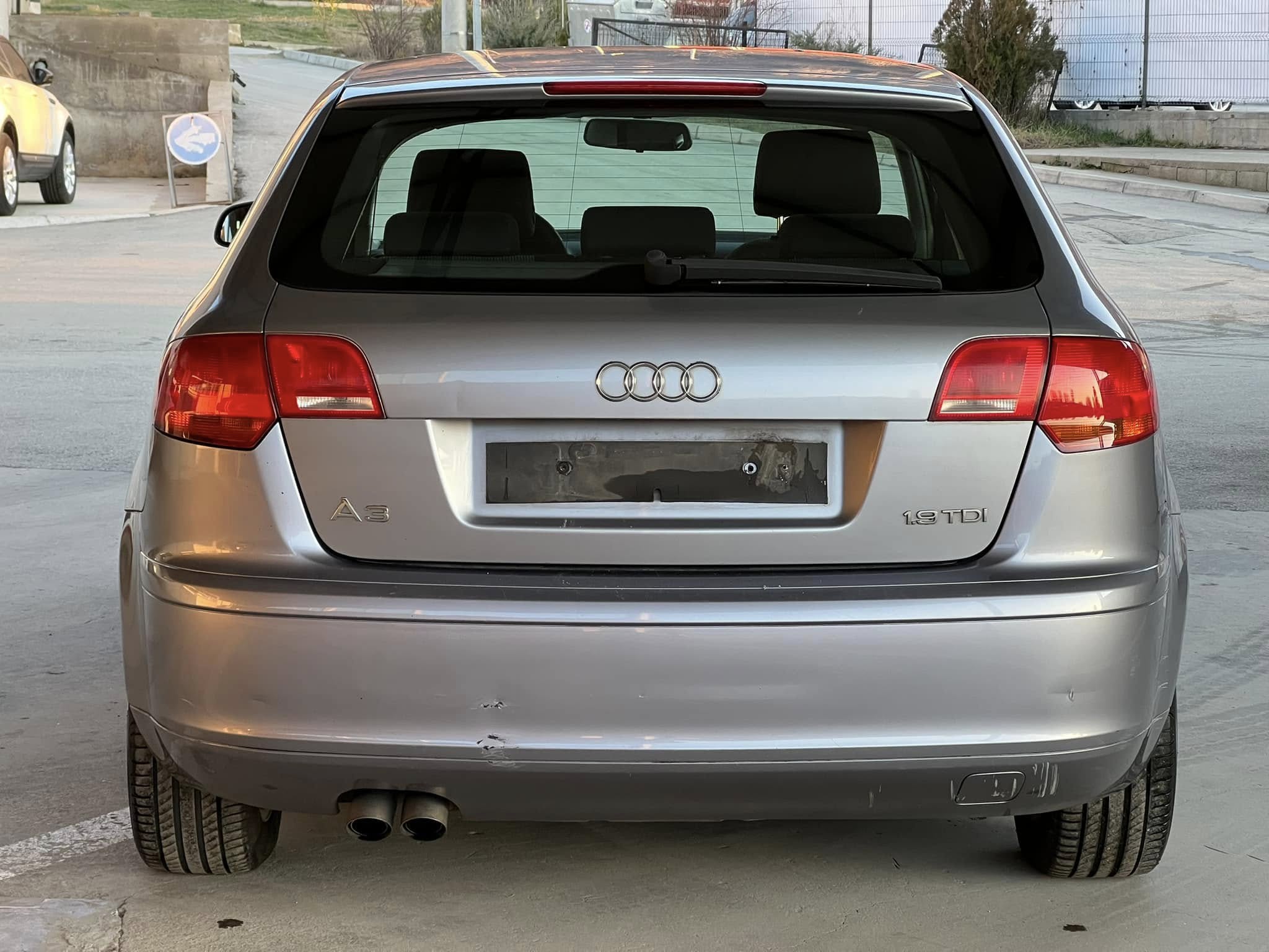 AUDI