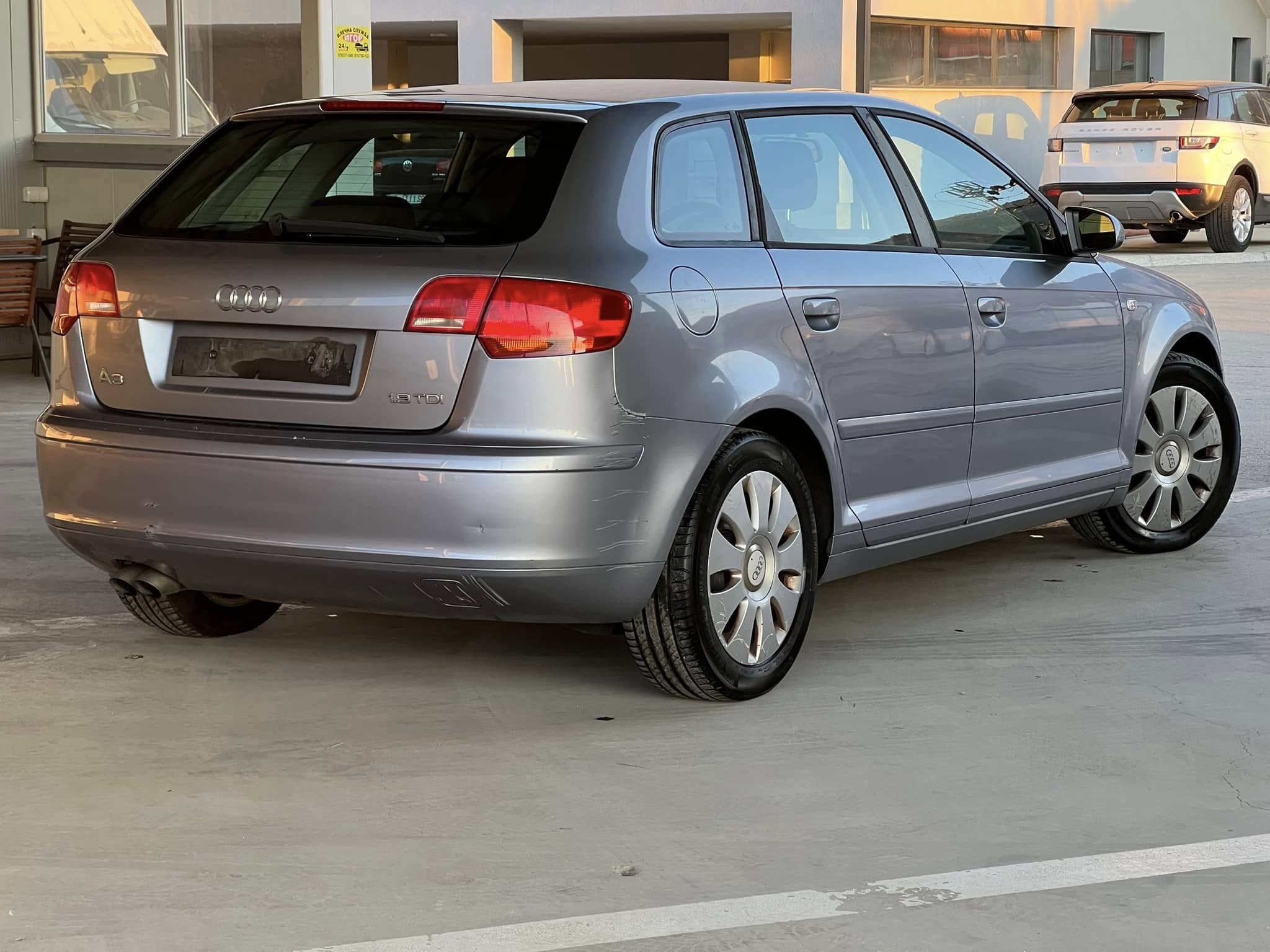 AUDI
