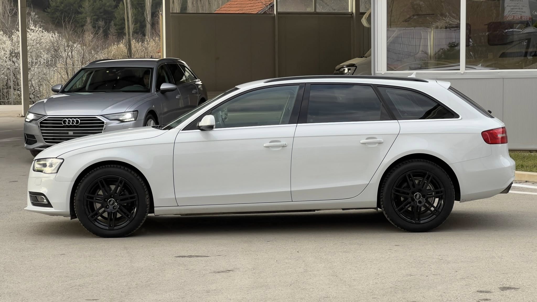 AUDI
