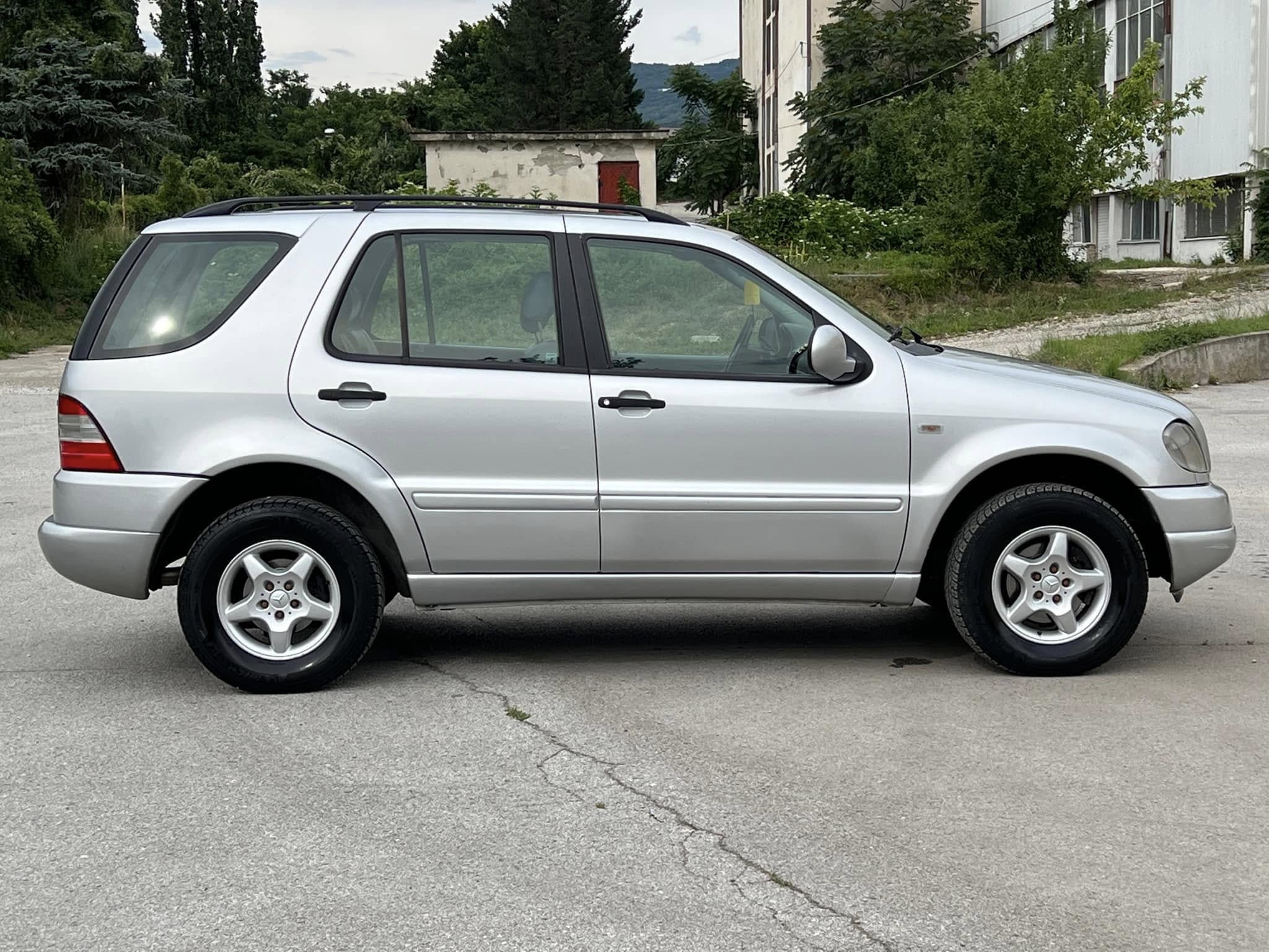 Mercedes