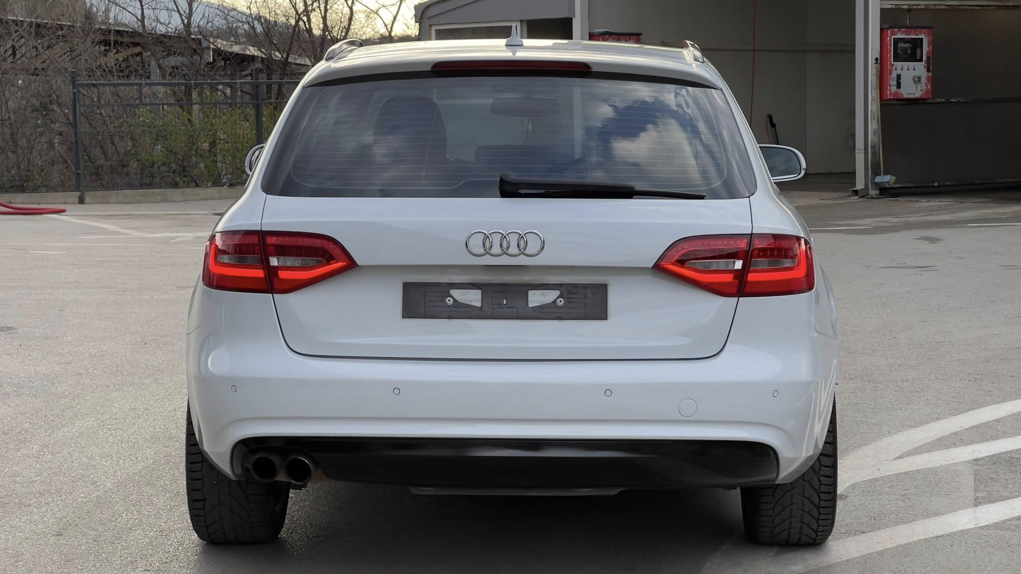 AUDI