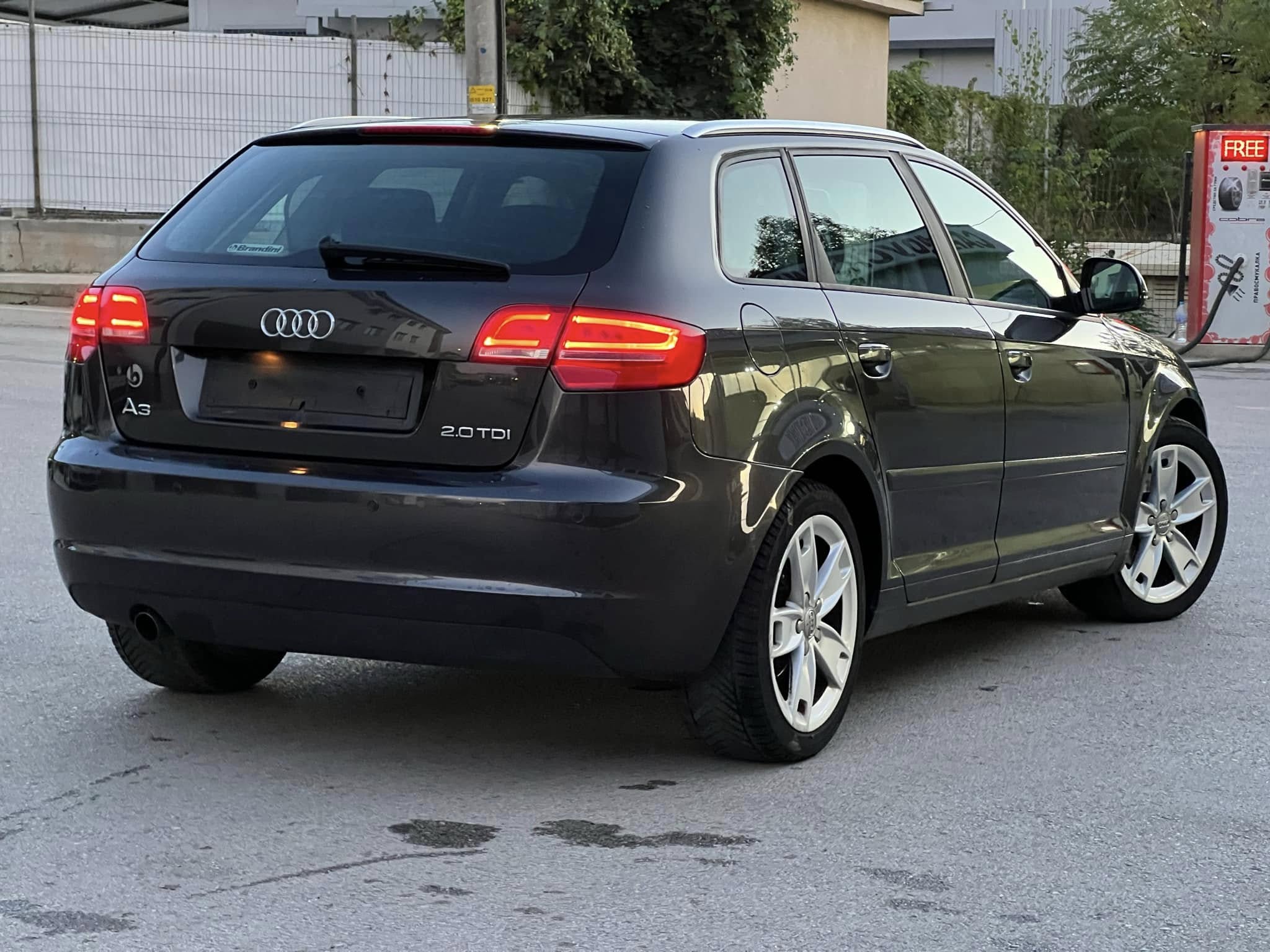 AUDI