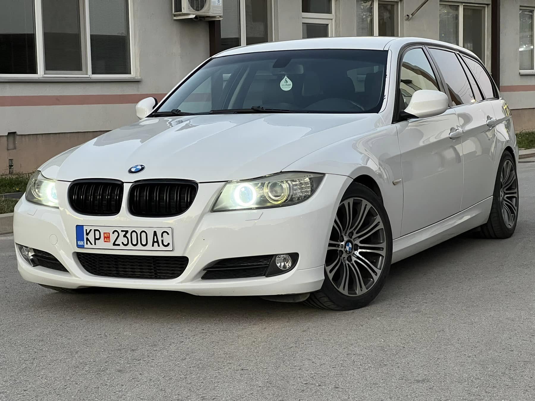 BMW