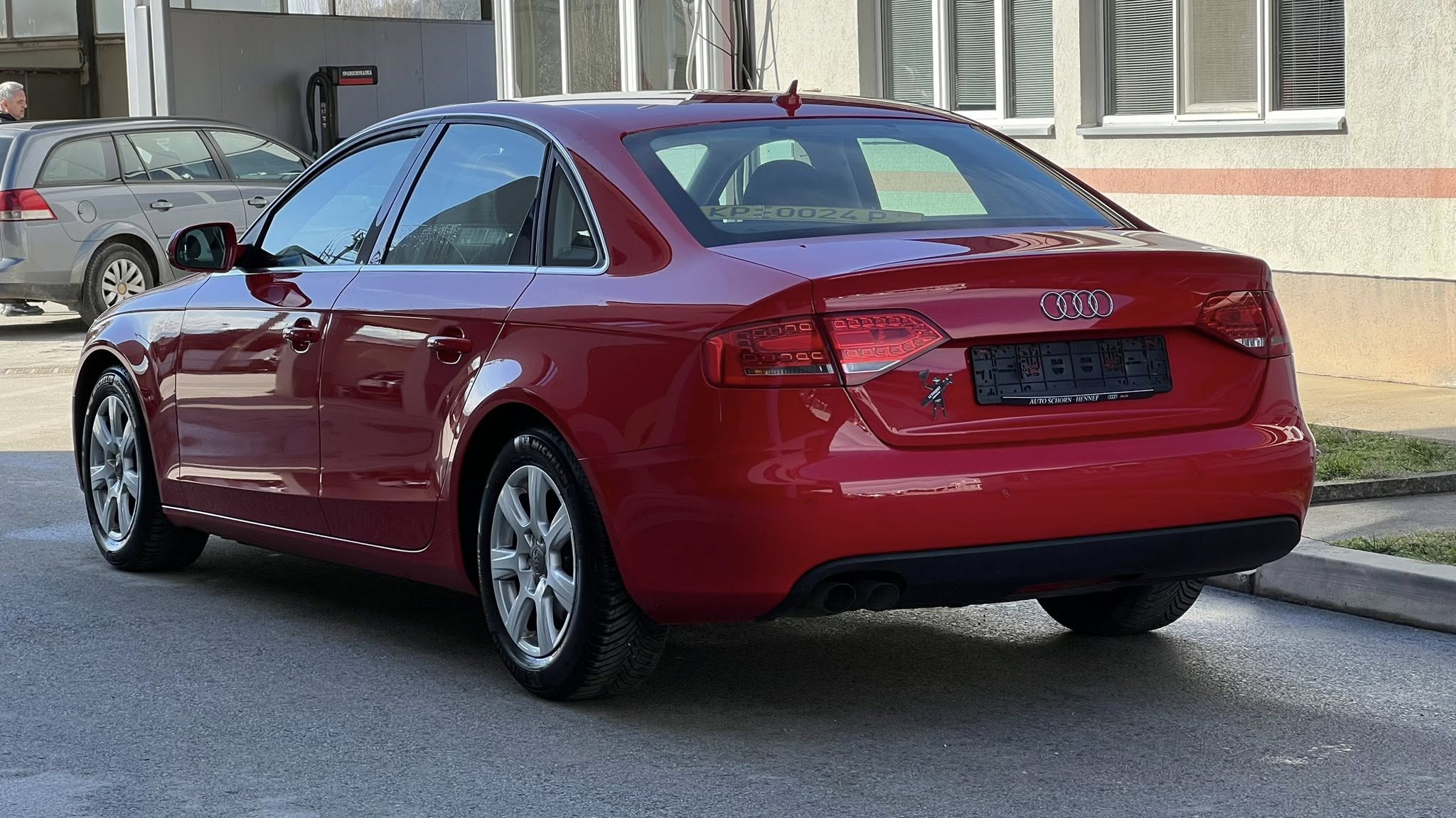 AUDI