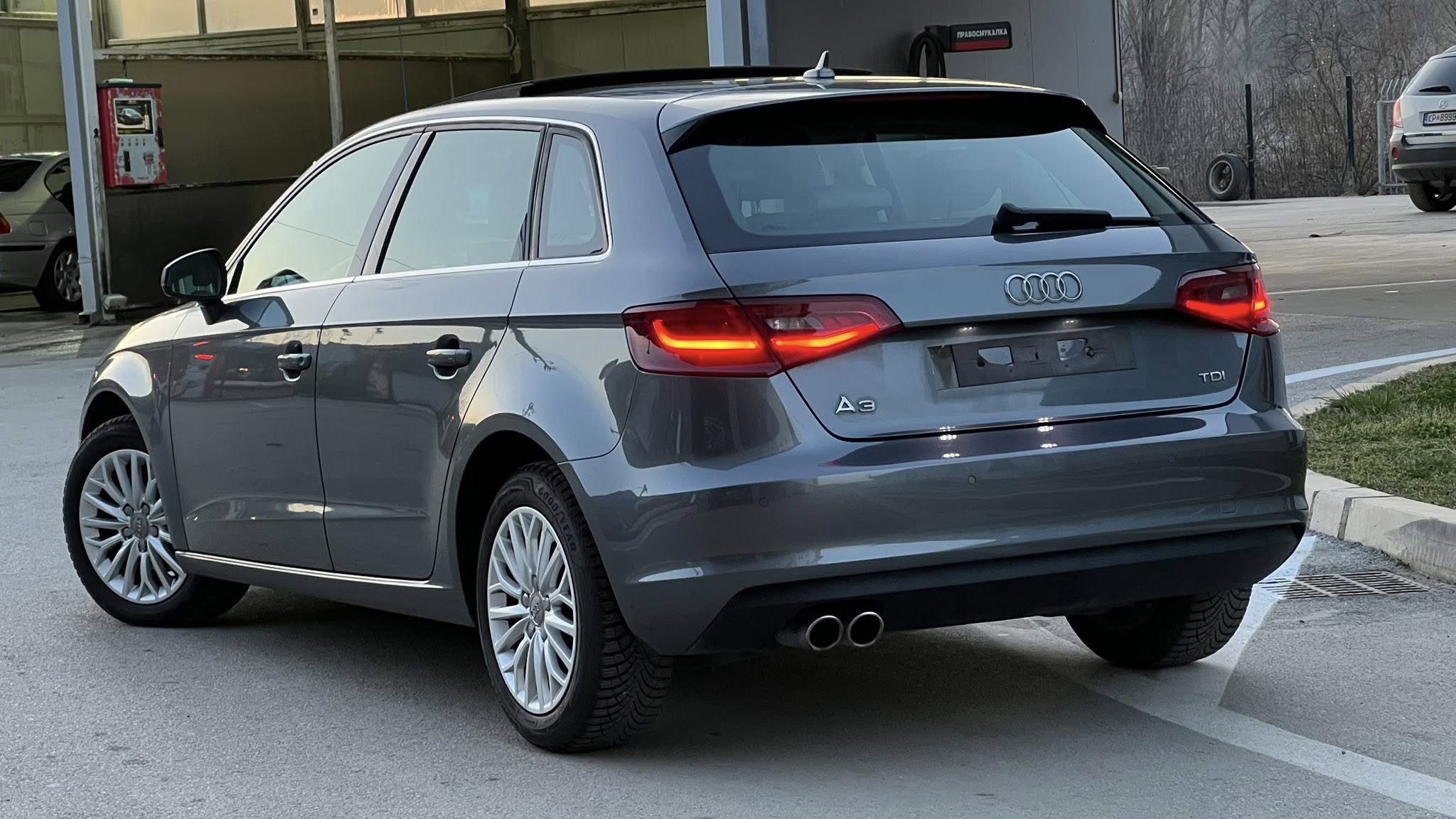 AUDI
