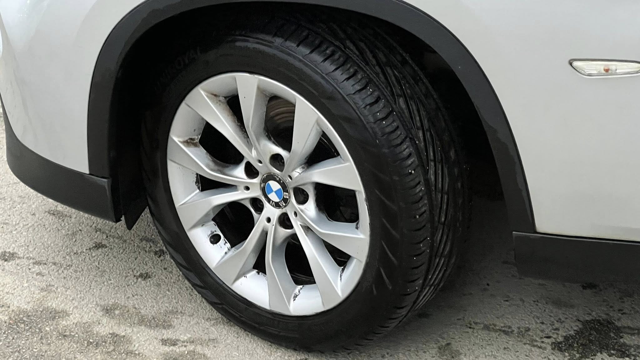 BMW